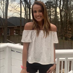 Velvet white off shoulder top!